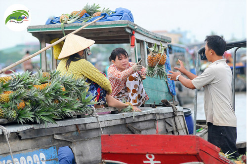 Về Tây Đô thăm chợ nổi Cái Răng